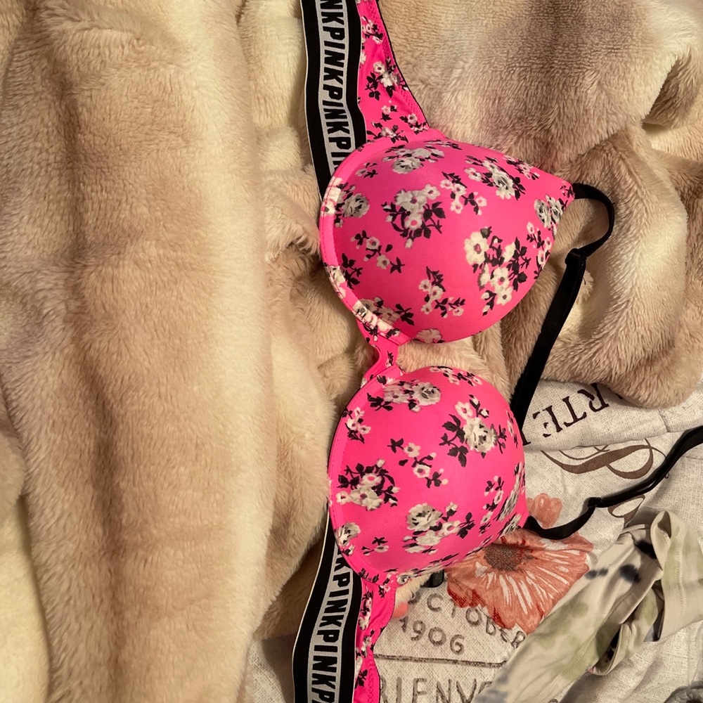 Victorias Secret bra